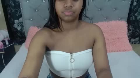 Snapshot of valentinavega18x chatting on 02-26-26, 03:11 valentina vega online show from 02-26-26, 03:11