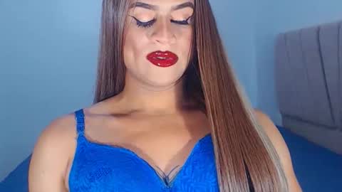VALENTINA   online show from 12-20-25, 06:59