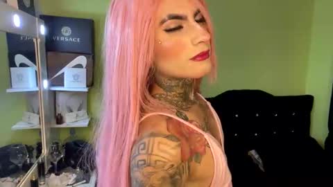 Snapshot of valentino_bs chatting on 01-19-26, 04:11 valentino_bs online show from 01-19-26, 04:11