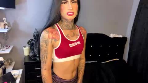 Snapshot of valentino_bs chatting on 02-01-26, 04:49 valentino_bs online show from 02-01-26, 04:49