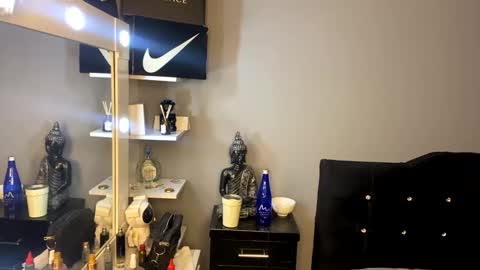 Snapshot of valentino_bs chatting on 03-10-26, 03:06 valentino_bs online show from 03-10-26, 03:06