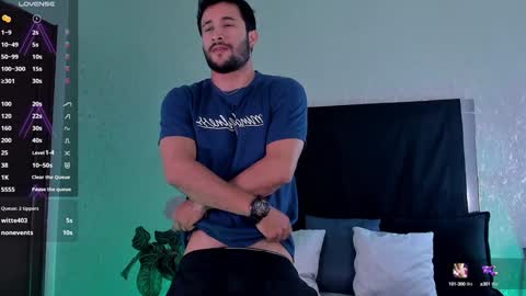 Snapshot of valentinoford chatting on 12-10-24, 05:17 Valentino online show from 12-10-24, 05:17