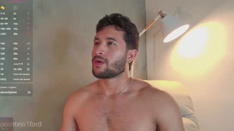 Snapshot of valentinoford chatting on 01-29-25, 01:37 Valentino online show from 01-29-25, 01:37