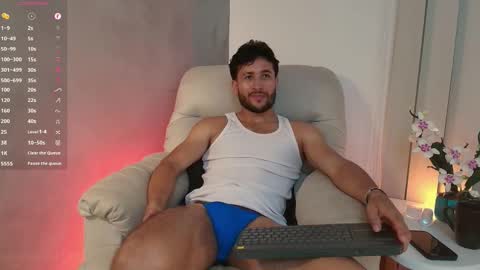 Snapshot of valentinoford chatting on 03-12-25, 05:46 Valentino online show from 03-12-25, 05:46
