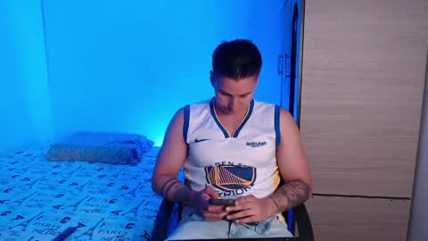 Snapshot of valentinosex_1 chatting on 05-07-26, 08:36 VALENTINO online show from 05-07-26, 08:36