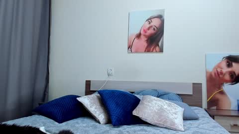 Kate online show from 12-04-24, 01:36