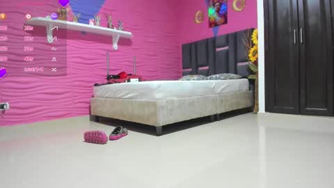 Snapshot of valeri_hurtado chatting on 03-06-25, 02:19 Valeria online show from 03-06-25, 02:19