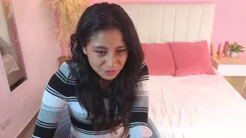Snapshot of valeria__torres chatting on 07-06-26, 03:03 Valeria online show from 07-06-26, 03:03