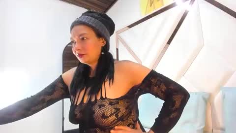 valeria_gil_ online show from 04-28-26, 03:22