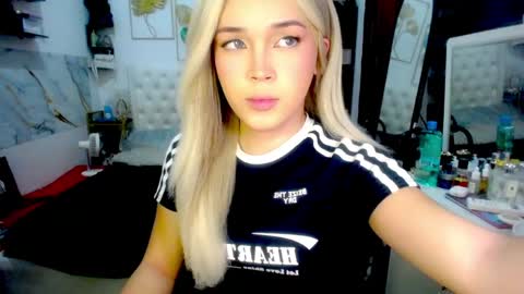 Snapshot of valeria_nikia chatting on 05-09-26, 11:48 VALERIA online show from 05-09-26, 11:48