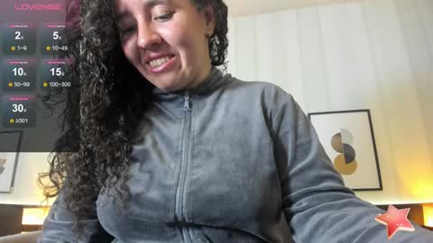 Snapshot of valeriaa_soler chatting on 01-10-25, 12:58 Valeria online show from 01-10-25, 12:58