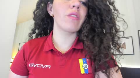 Snapshot of valeriaa_soler chatting on 01-14-25, 12:35 Valeria online show from 01-14-25, 12:35