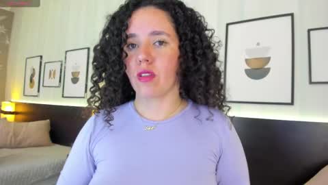 Snapshot of valeriaa_soler chatting on 02-22-25, 03:58 Valeria online show from 02-22-25, 03:58