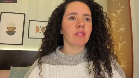 Snapshot of valeriaa_soler chatting on 02-23-25, 12:16 Valeria online show from 02-23-25, 12:16