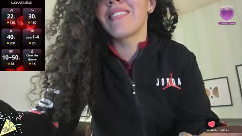 Snapshot of valeriaa_soler chatting on 02-28-25, 12:20 Valeria online show from 02-28-25, 12:20