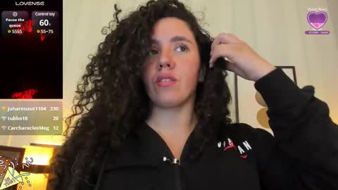 Snapshot of valeriaa_soler chatting on 02-28-25, 03:37 Valeria online show from 02-28-25, 03:37