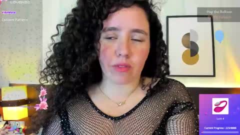 Snapshot of valeriaa_soler chatting on 03-11-25, 02:29 Valeria online show from 03-11-25, 02:29