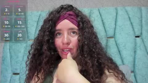 Snapshot of valeriaa_soler chatting on 10-17-25, 02:52 Valeria online show from 10-17-25, 02:52
