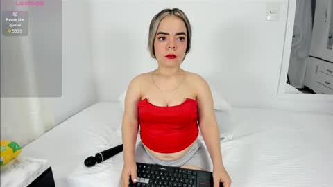 valerialoren online show from 09-16-25, 02:34