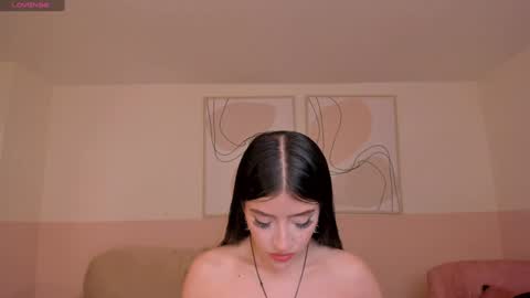 Snapshot of valeriariverax chatting on 12-14-24, 03:40 Valeria online show from 12-14-24, 03:40