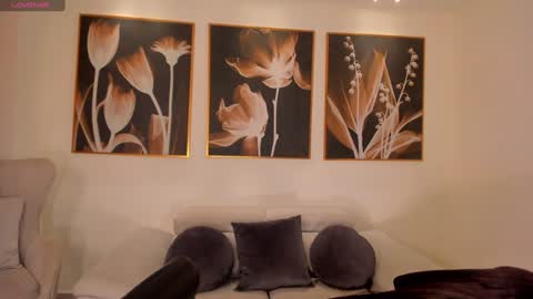Snapshot of valeriariverax chatting on 12-17-24, 03:28 Valeria online show from 12-17-24, 03:28