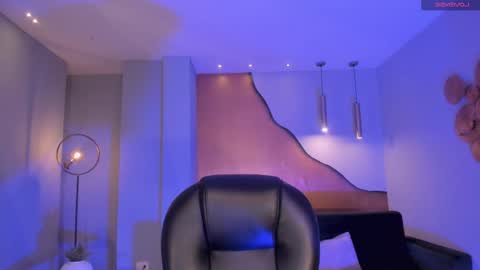 Snapshot of valeriariverax chatting on 03-11-25, 03:48 Valeria online show from 03-11-25, 03:48