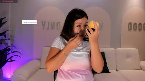 Valeria online show from 05-13-26, 10:12