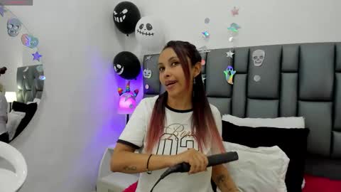 Snapshot of valeriasweet13 chatting on 10-09-25, 01:42 Valeria online show from 10-09-25, 01:42