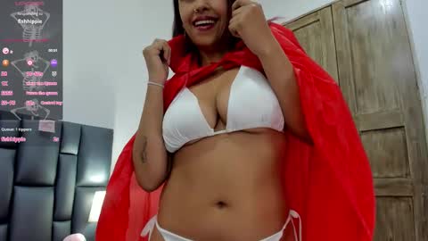 Snapshot of valeriasweet13 chatting on 10-10-25, 04:17 Valeria online show from 10-10-25, 04:17