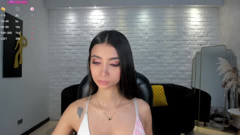 Snapshot of valeriavelvet chatting on 01-13-25, 06:05 Vale online show from 01-13-25, 06:05