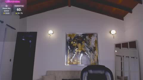 Snapshot of valeriavelvet chatting on 09-27-25, 11:37 Vale online show from 09-27-25, 11:37