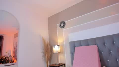 Snapshot of valeriavibes chatting on 12-25-24, 01:20 Valeria online show from 12-25-24, 01:20