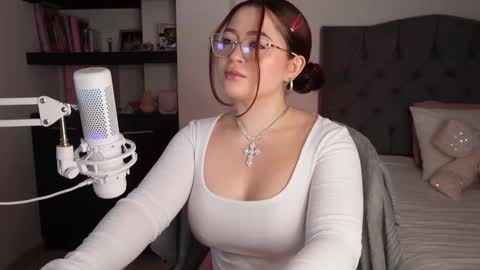 Snapshot of valerie07 chatting on 11-06-25, 01:50 valerie07 online show from 11-06-25, 01:50