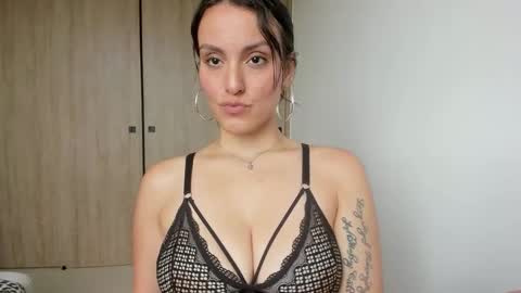 Snapshot of valerie777moonrise chatting on 12-14-25, 07:29 Agape online show from 12-14-25, 07:29