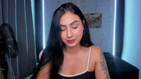 Snapshot of valerie_corthez chatting on 06-27-26, 06:35 VALERIE online show from 06-27-26, 06:35