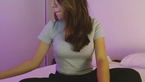 Snapshot of valerie_james3 chatting on 01-01-25, 10:21 Valerie online show from 01-01-25, 10:21