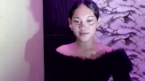 Snapshot of valerie_lure chatting on 06-14-26, 04:09 addy online show from 06-14-26, 04:09