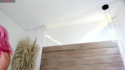 Snapshot of valeriediazx chatting on 10-07-25, 12:02 valeri online show from 10-07-25, 12:02
