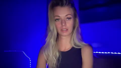 Valerie  online show from 09-12-25, 05:46