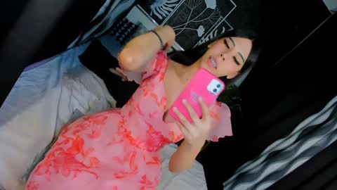 Snapshot of valerieriches chatting on 01-19-25, 02:59 Valerie online show from 01-19-25, 02:59