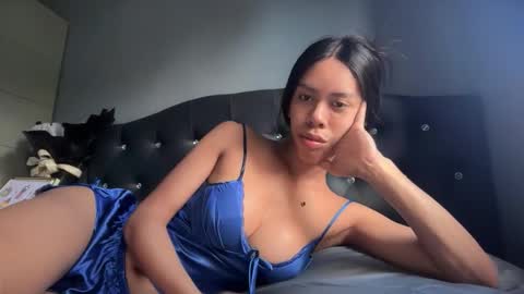 Snapshot of valerieriches chatting on 02-10-26, 08:07 Valerie online show from 02-10-26, 08:07