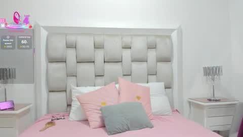 Snapshot of valeriesoto chatting on 01-06-26, 07:17 Valerie online show from 01-06-26, 07:17