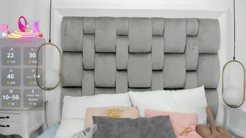 Snapshot of valeriesoto chatting on 02-22-26, 07:45 Valerie online show from 02-22-26, 07:45