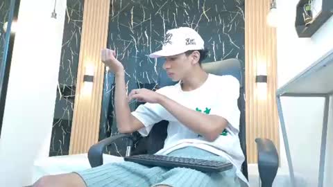 VALERIO  online show from 06-15-26, 02:58