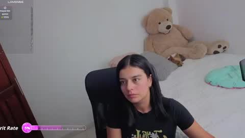 valerihouse_ online show from 06-19-26, 02:05