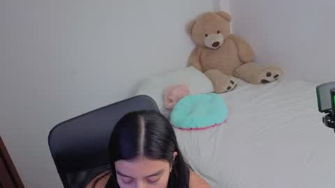 valerihouse_ online show from 07-22-26, 02:14