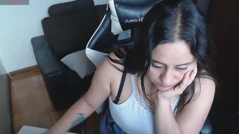 ValeriaMayerss online show from 04-29-26, 09:21