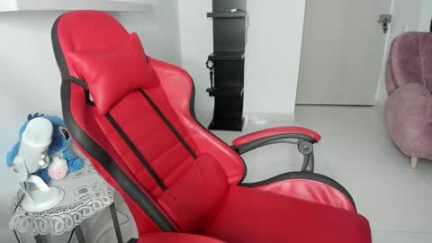 Valery adams1 online show from 01-24-25, 05:42