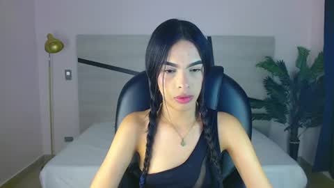valery_restrepo online show from 08-04-26, 08:44