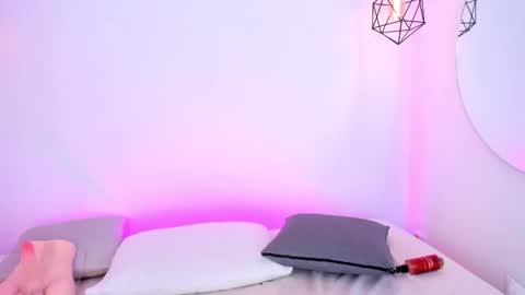 Snapshot of valery_santorini chatting on 02-24-25, 02:37 VALERY online show from 02-24-25, 02:37